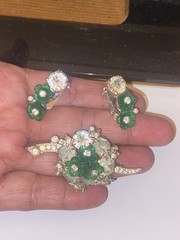 Vintage Eisenberg Ice Clear & Emerald Green Bouquet Brooch & clip earrings
