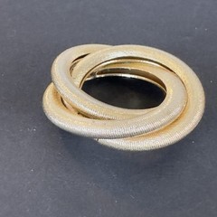 Sarah Coventry Gold Tone Brooch Pin Round Wreath Double Layer 1.25in Lady/ Gent