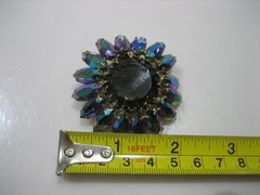 STUNNING VINTAGE IRIDESCENT PEACOCK BLUE/GREEN RHINESTONE BROOCH