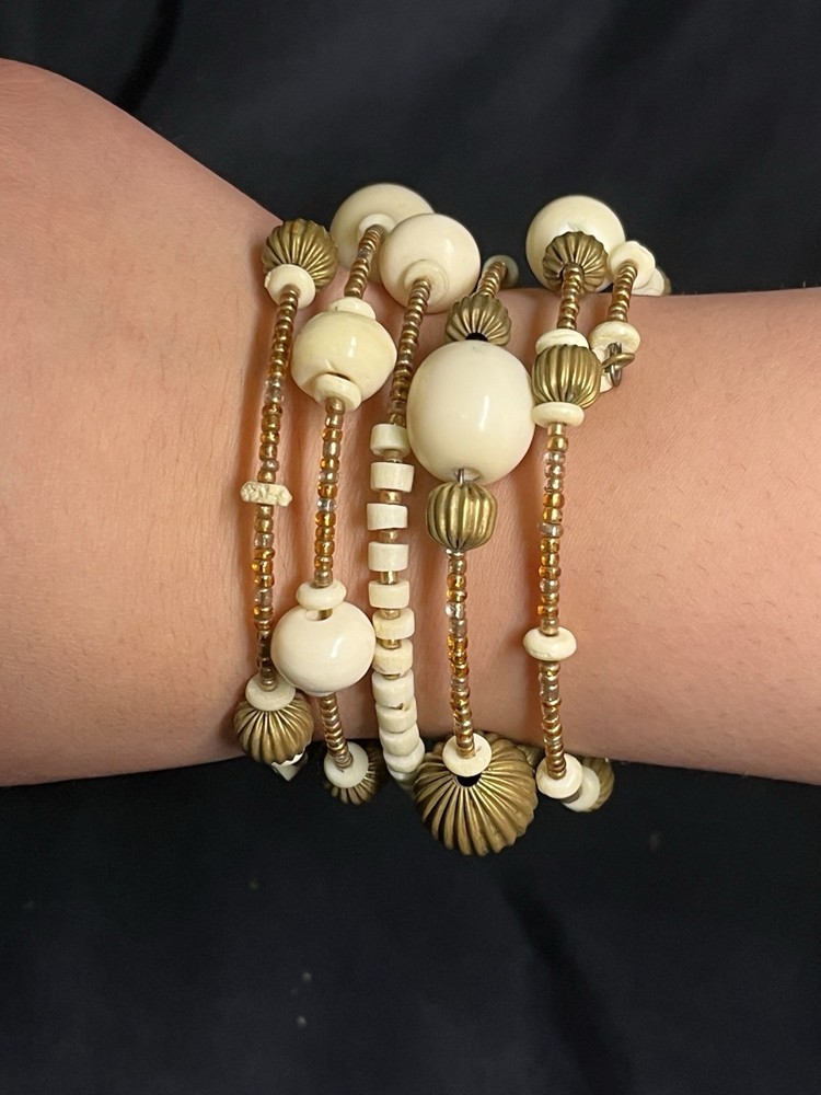VINTAGE 1950’s Midcentury Beaded Memory Wire Wrap Bracelets Off White & Gold