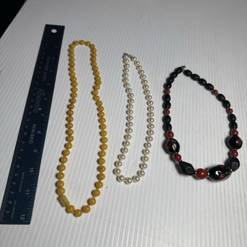 3pcs VTG Costume Jewelry Necklaces Lot #13 1970’s & 1980’s