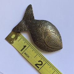 Alex & Vero Fish Handmade Tunisian Folk Art style Brass Brooch