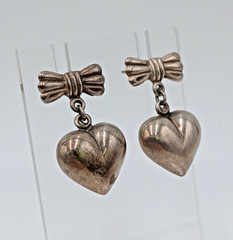 VTG Unsigned Heart Bow Earrings 1in Sterling Silver 5g Dangle Romantic Estate