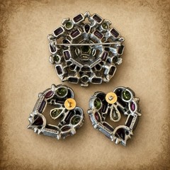 Hollycraft 1954 Pastel Rhinestone Brooch & Earring Set L~010