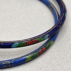 2 Cloisonne Bangle Bracelets 3″×1/8″ Blue