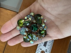 JULIANA DELIZZA and ELSTER LARGE GOLD TONE GREEN RHINESTONE BROOCH