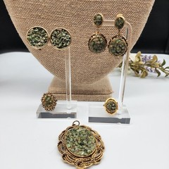Vintage Lot Crushed Jade Stone Pendant~ 2 Rings ~ 2 sets of Earrings
