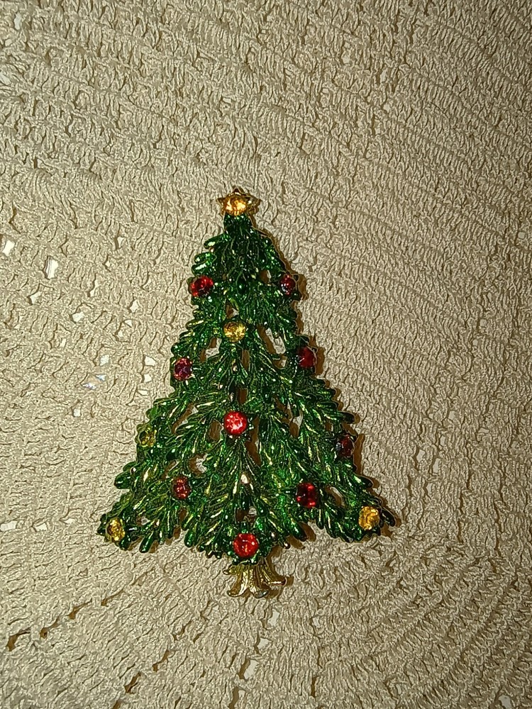 Vintage Hedy Christmas Tree Brooch