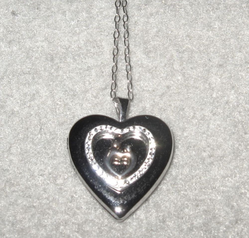 STERLING SILVER 925 EMBELLISHED TRIPLE HEART SHAPED LOCKET PENDANT & CHAIN