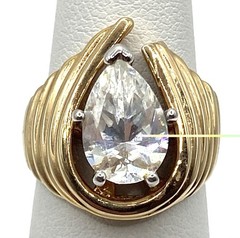 Vintage 18K Gold plated CZ Pear Brilliant Ladies Cocktail Ring Size 6.5