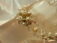 Gorgeous Vintage 1960’s Fancy Clasp Crystal Flower Faux Pearl Bracelet 836JL9