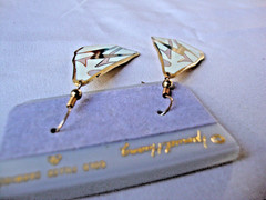 VINTAGE SAMUEL HUANG CLOISONNE RETRO ABSTRACT GRAY PINK & CREAM EARRINGS