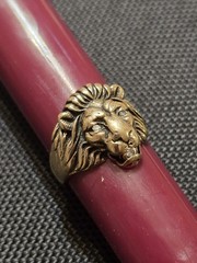 *Beautiful* Men’s Lion Head Ring 10k Solid Gold with 3 Diamonds (size 10. )