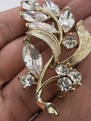 Vintage Designer Lisner Silver Tone Gold Plated Rhinestone Leaf Brooch