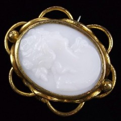 Antique Vintage Cameo Brooch Victorian Art Nouveau Milk Glass Gold Tone