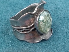 ISRAEL Made Sterling Silver S.8 Roman Glass Artisan Ring: 8 grams