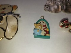 Estate Find VINTAGE Jewelry Lot UNSEARCHED, UNTESTED , THRIFT DONATIONS AS IS