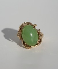 Vintage 10k Solid Gold Natural Untreated Apple Green Jadeite Jade Diamond Ring