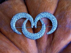 SILVER TONED BROOCH VINTAGE RHINESTONE Las Vegas estate find