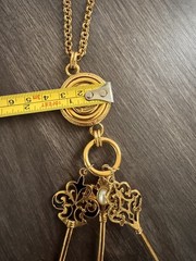 Vintage Joan Rivers GoldTone Etruscan 3 Skeleton Keys Charms Pendant Necklace