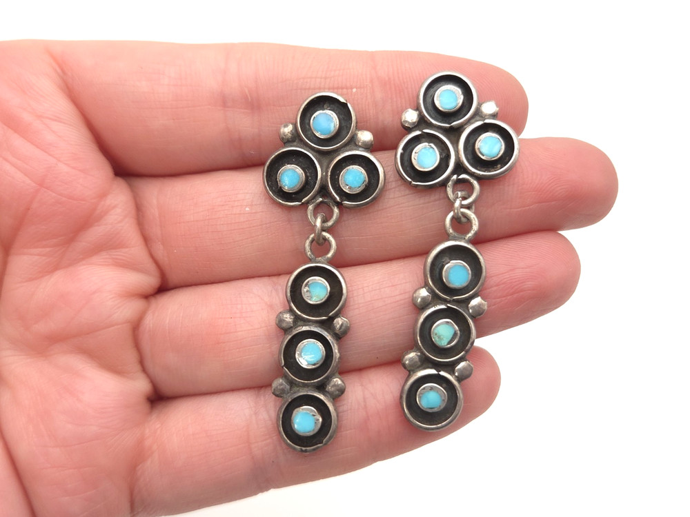 Vintage ZUNI Sterling Old Pawn Turquoise Snake Eye Petit Point Native Earrings