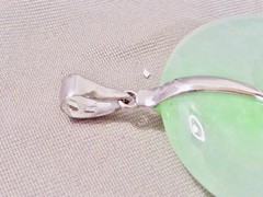 VINTAGE 60’S 14K WHITE GOLD LIGHT AND DARK GREEN JADEITE JADE LIFESAVER PENDANT