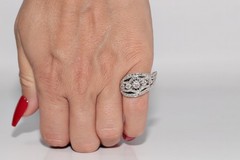 Antique Circa 1920s Hand crafted Art Deco 18k Gold Natural Diamond Ring