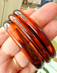 Vintage 1960s/1970s Rootbeer Tortoiseshell Lucite Bangle Bracelets – Stack of 3