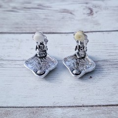 Vintage Clip On Earrings Dark Grey & Silver Tone Unusual
