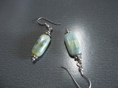 1 Pair Old .75″in Stone Blue/Green w/Veins Mixed Dangler