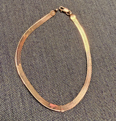 Vintage SOLID 14KT Gold Stamped 7″ Bracelet 2.4 Grams Herring Bone New Old Stock