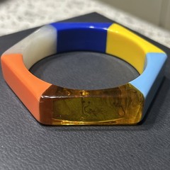 Vintage 2.5” Diameter Multicolor Retro Lucite Hexagon Bangle Bracelet