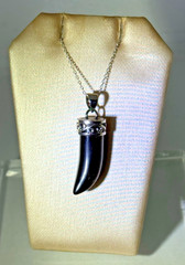Vintage ATI 925 Silver Black Onyx Horn Tusk Pendant & 18″ Necklace NOS