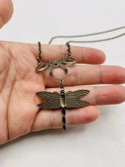 Vintage Style Antiqued Bronze Tone Art Nouveau Dragonfly Elegant 18 in Necklace