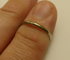ANTIQUE 18K WHITE GOLD RING,SIZE 6.