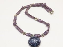 Vintage Necklace Purple Beaded Art Glass Silver Tone D5383