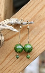 Green Bakelite Dangle Earrings Screwback 12K Gold Filled Marbled Ball Drop 1940s