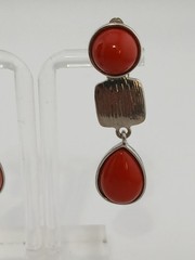 VINTAGE Silver tone red white lucite necklace CORDINATED clip earrings set