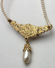 Vintage 1928 Porcelain Rose Faux Pearl Drop Necklace Gold Tone 16 in