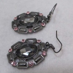 Vtg Large Grey Oval Rhinestone Gun Metal Pink Rhinestone Dangle Pierced Earrings