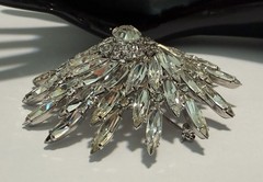 Vintage Signed Weiss Clear Rhinestone Domed Pinwheel Navette Brooch 3” – READ