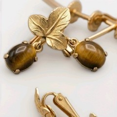 Vintage 1/20 12K GF Gold Filled Tigers Eye Leaf Clip On Screw Back Earrings