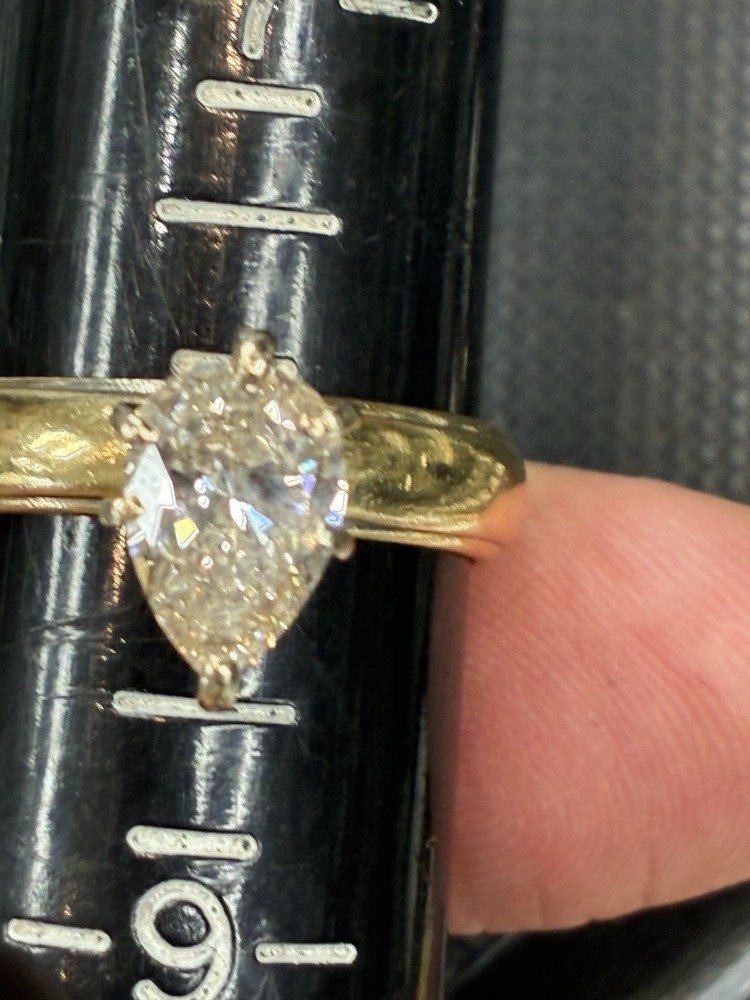 Vintage Uno A Erre NATURAL Diamond Ring 14k solid yg