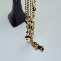 Necklace in goldtone/brass? with glass beads. 3 strand. Casual Corner. Vtg