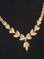 Vintage Pearl & Rhinestone Choker Necklace Red Navette W Flat V Shaped Chain