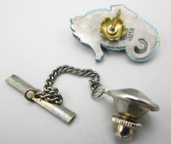 UNUSUAL TOSHIKANE STERLING SILVER PORCELAIN SEAHORSE TIE TACK PIN BROOCH