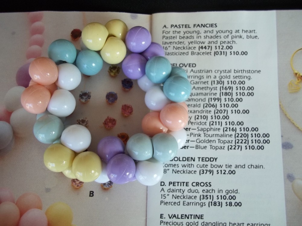 Vintage 80’s Remington Bracelet set Pastel tones Lavender Pink Lucite style