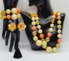Eclectic Color 3 Piece Beaded Necklace Clip On Earrings Bracelet Vintage Set