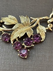 Vintage Coro Pegasus Grape Cluster Necklace Purple Amethyst Rhinestone