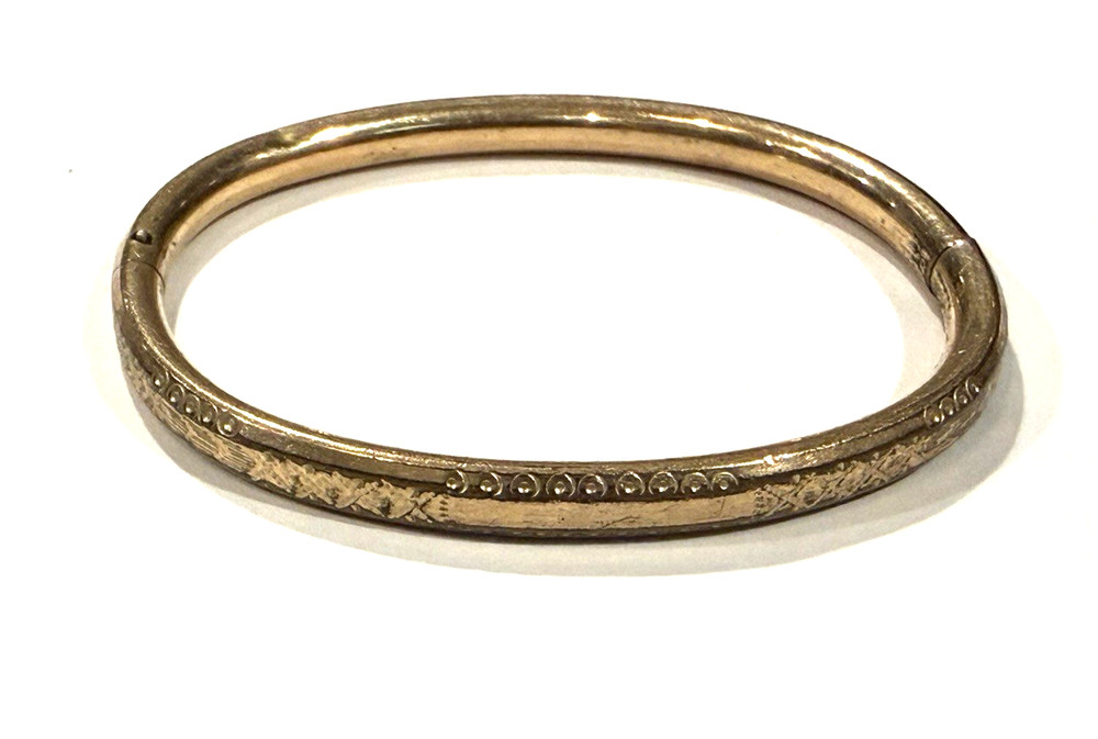 LUSTERN 10K GOLD FILLED VICTORIAN REPOUSSED CHILD’S BRACEELT HINGED NO MONOGRAM